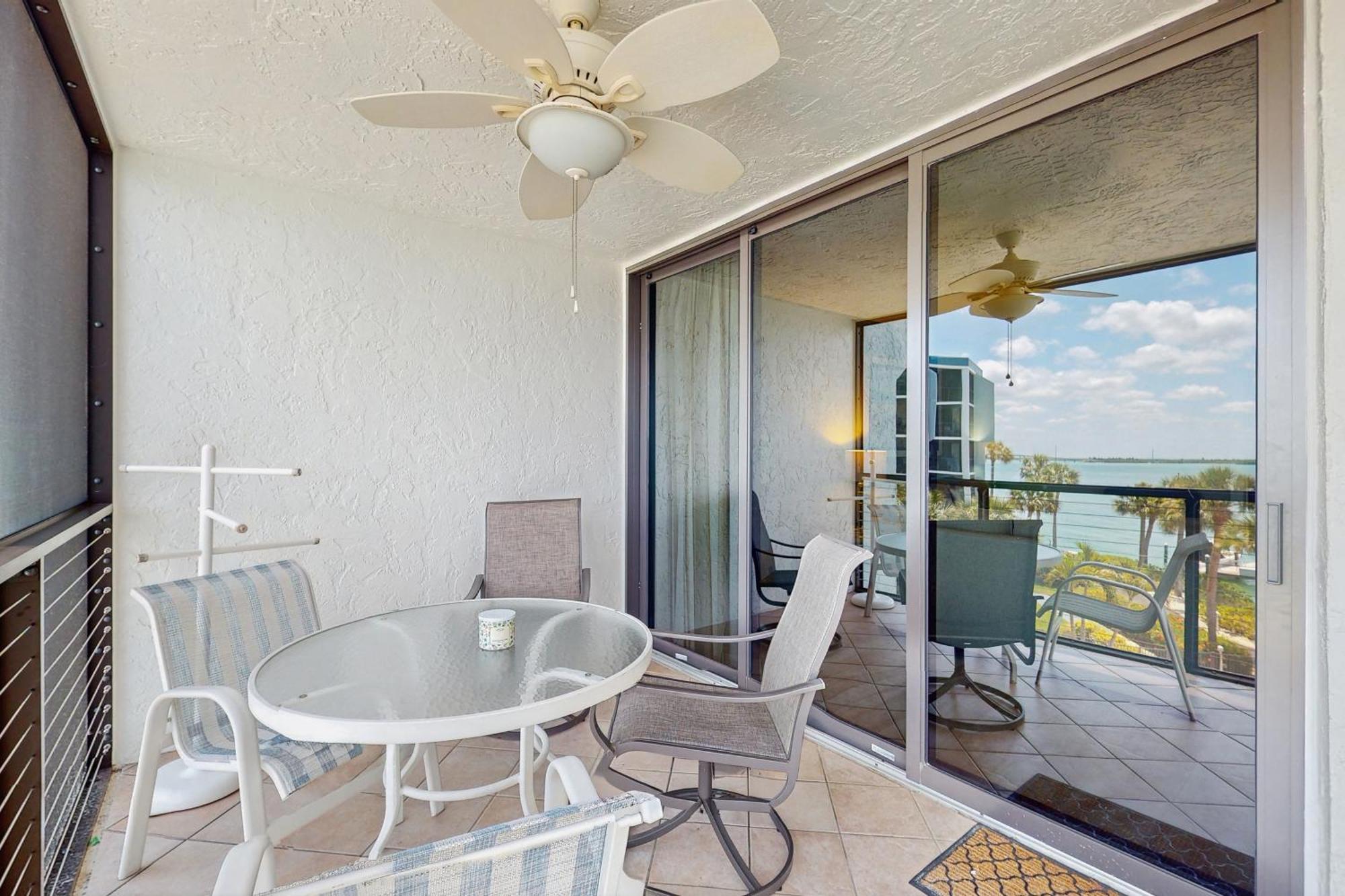 Riverside Club Marco Island Exterior photo